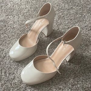 Madden Girl Cream Block High Heels SIZE 10